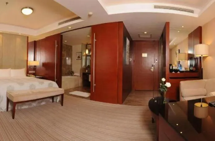 Dalian Liangyun Hotel